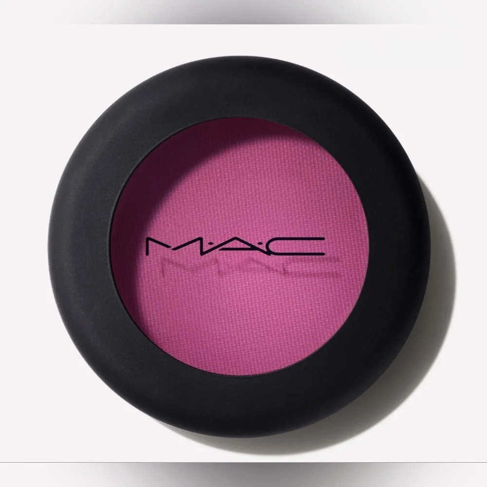 MAC Cosmetics pillow soft